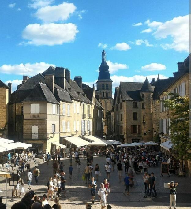 Wonderful House In Sarlat Center With Heated Pool & Jaccuzi Villa Exterior foto