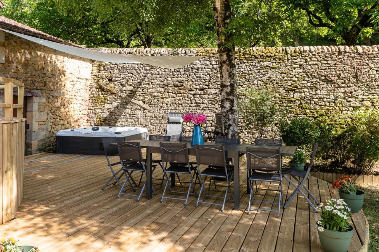 Wonderful House In Sarlat Center With Heated Pool & Jaccuzi Villa Exterior foto